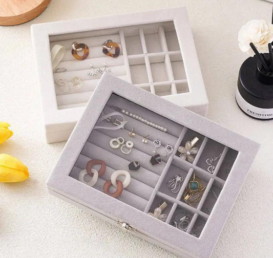 Joyero de Terciopelo con Tapa Transparente – Elegancia y Organización en un solo lugar